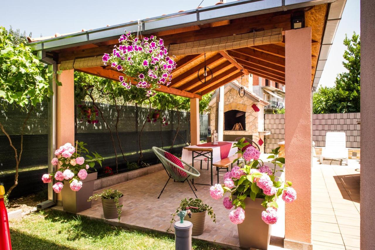 Kaštela Apartman Sunny Vacay מראה חיצוני תמונה