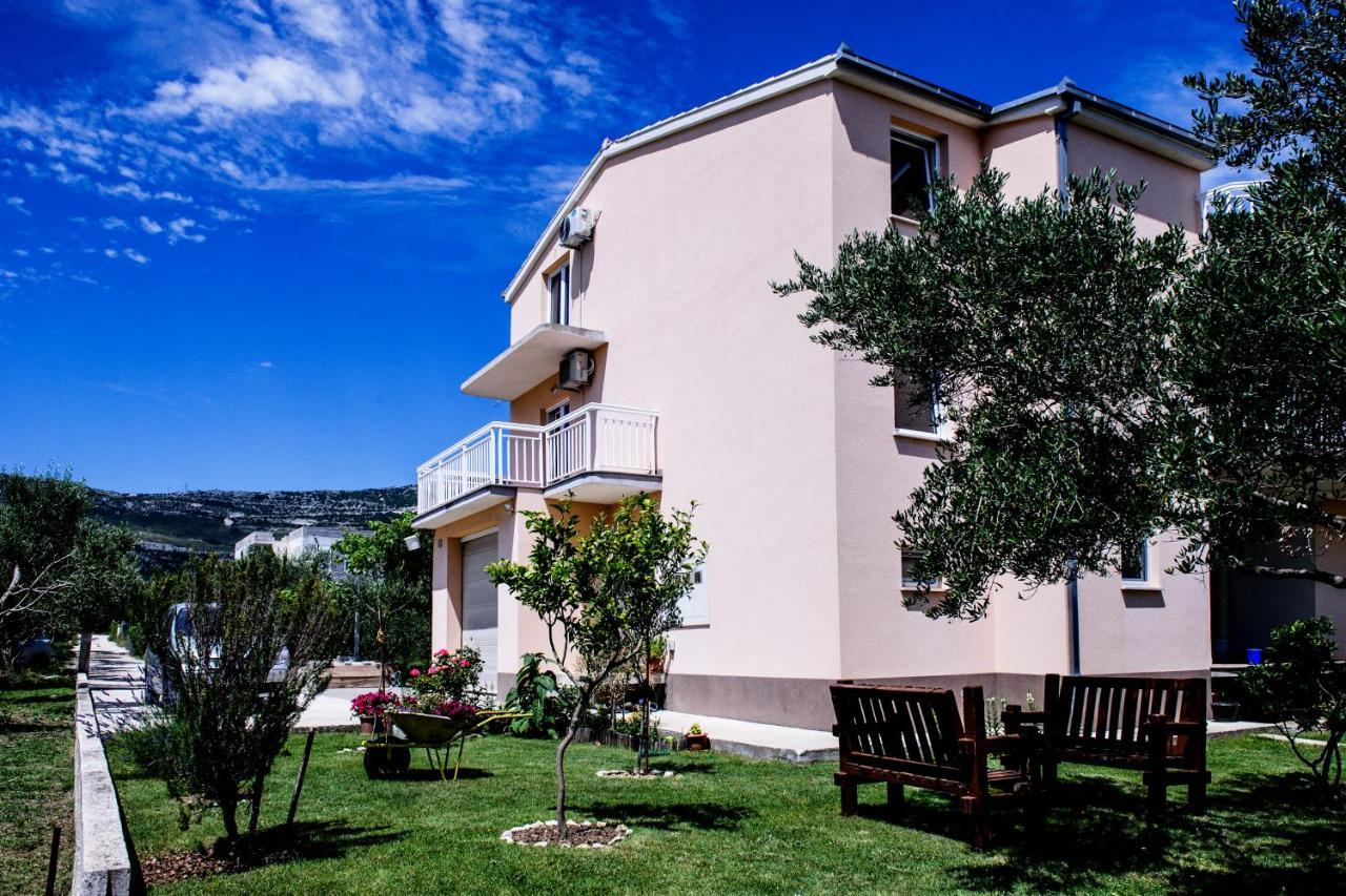 Kaštela Apartman Sunny Vacay מראה חיצוני תמונה