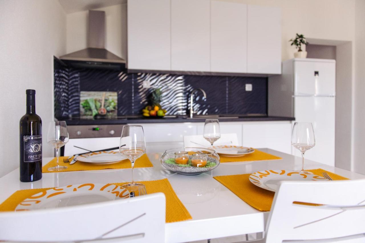 Kaštela Apartman Sunny Vacay מראה חיצוני תמונה