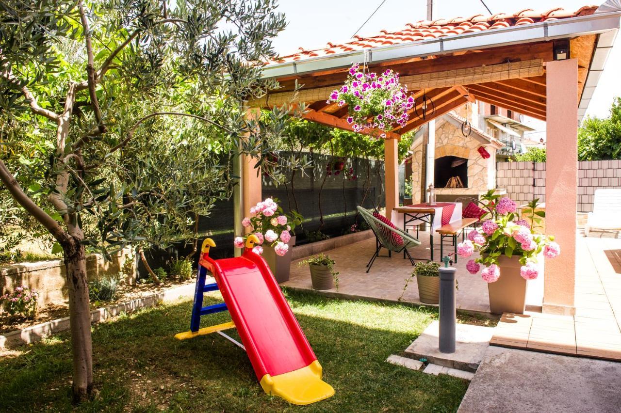 Kaštela Apartman Sunny Vacay מראה חיצוני תמונה